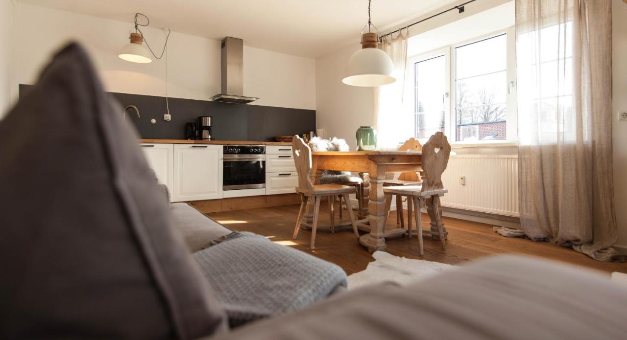 Modern-bayrisches Mit Seeblick Apartment